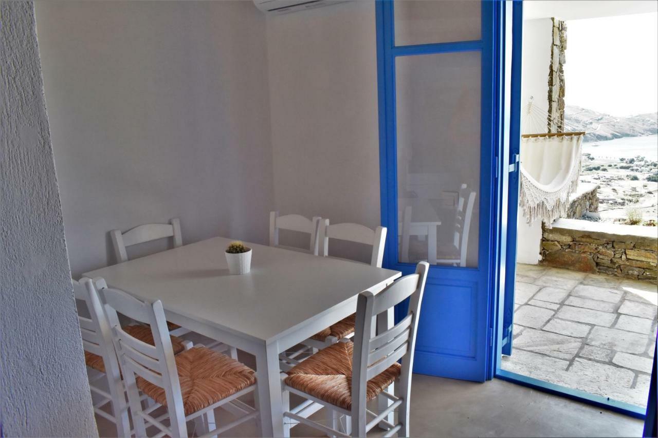 Arsinoi * Serifos Town